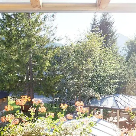 Outdoorhotel Jaeger Von Fall Hotel
