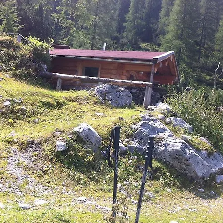 Outdoorhotel Jaeger Von Fall