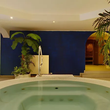 Outdoorhotel Jaeger Von Fall