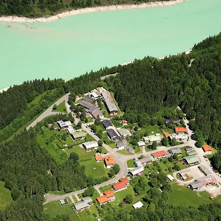 Outdoorhotel Jaeger Von Fall فندق لينغريس