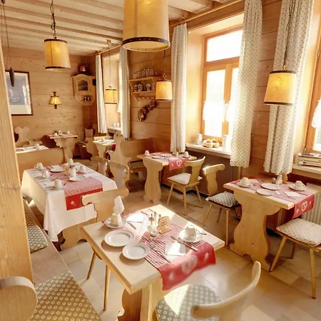 Outdoorhotel Jaeger Von Fall فندق