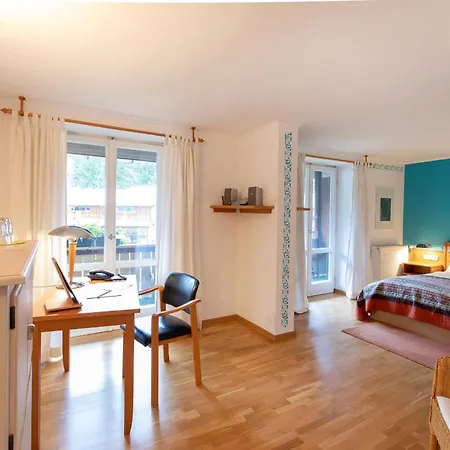Outdoorhotel Jaeger Von Fall فندق لينغريس