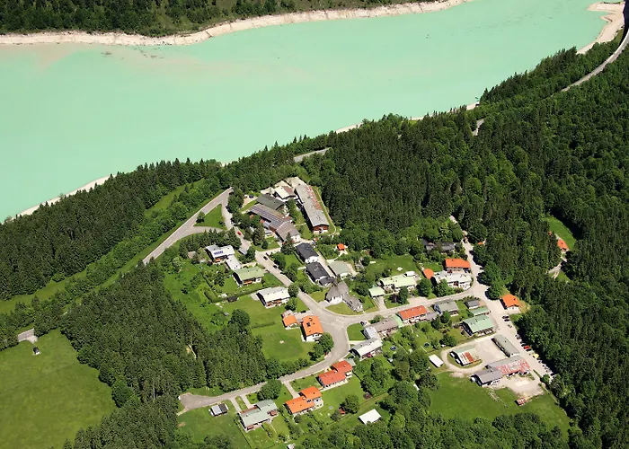 Outdoorhotel Jaeger Von Fall Hotel Lenggries